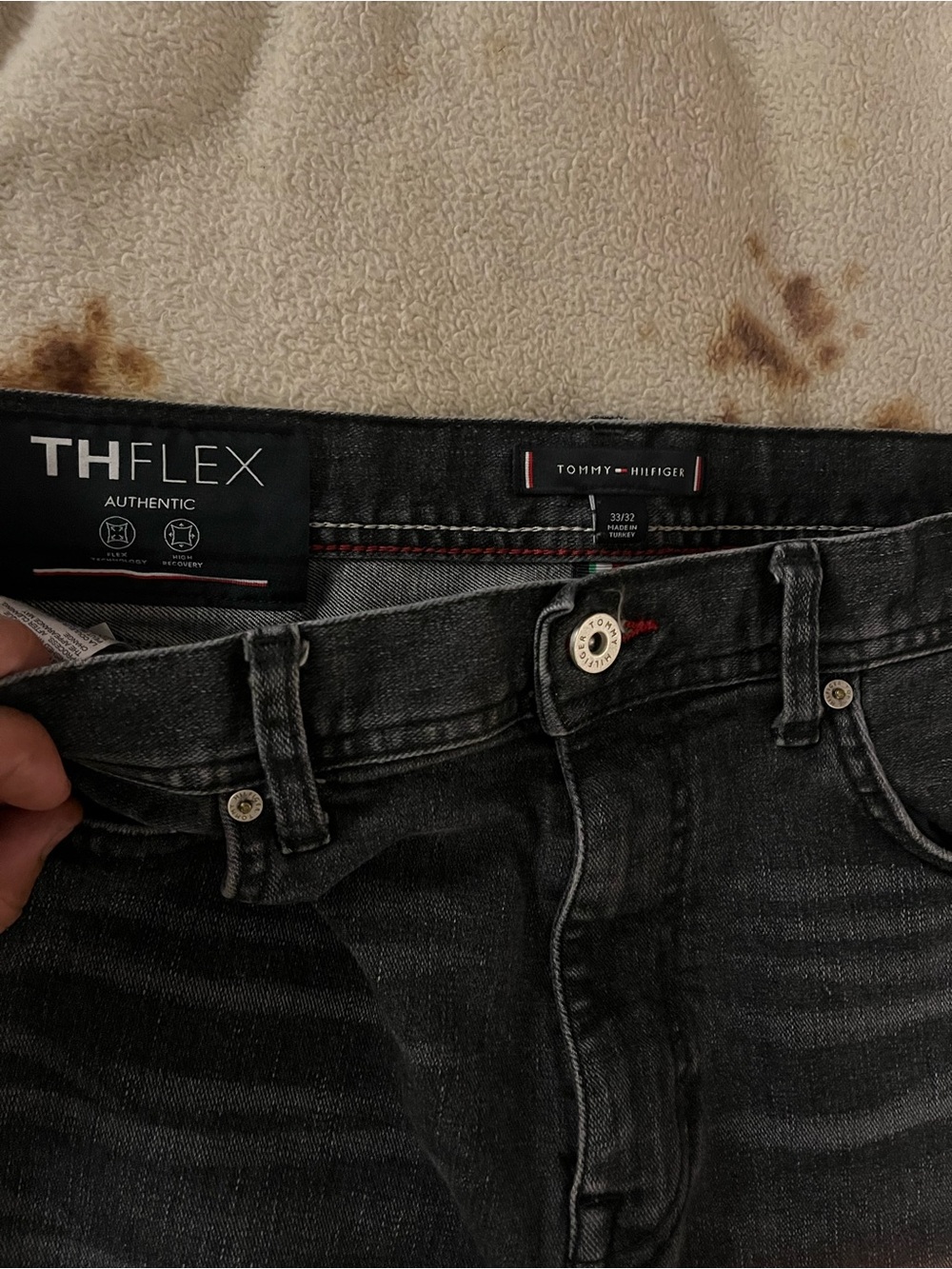 Tommy Hilfiger Men's Slim Black Wash Jeans